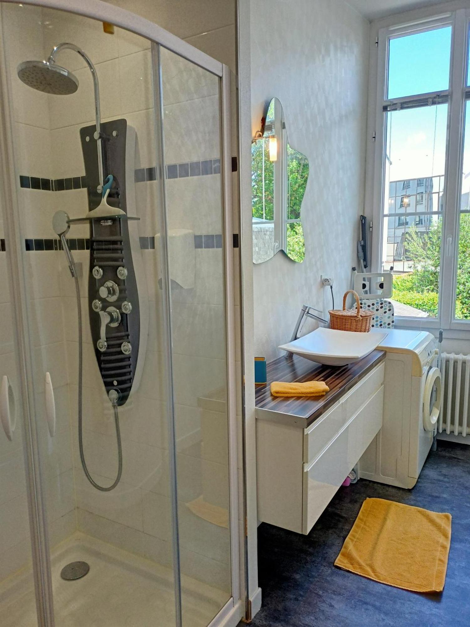 Les Suites Angevines Angers Exterior photo